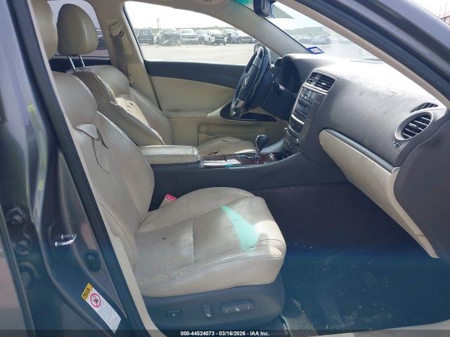 44524073 :رقم المزاد ، JTHBF5C27C5165504 vin ، 2012 Lexus Is 250 مزاد بيع