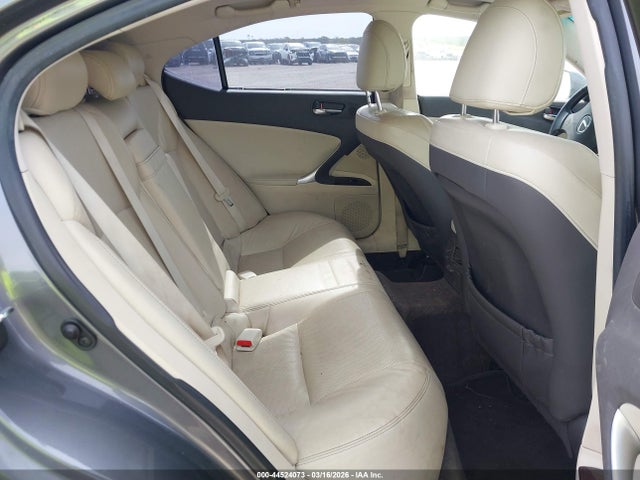 44524073 :رقم المزاد ، JTHBF5C27C5165504 vin ، 2012 Lexus Is 250 مزاد بيع