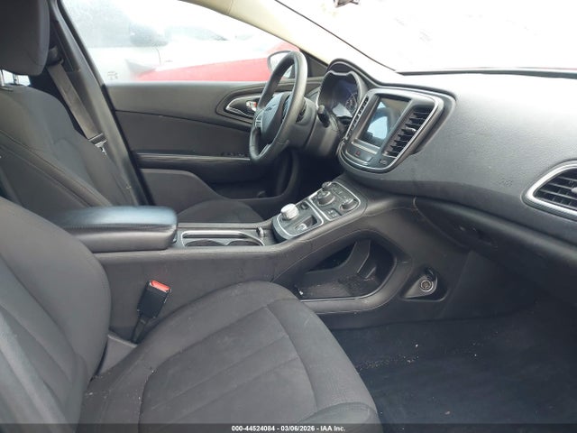 44524084 :رقم المزاد ، 1C3CCCAB3FN755441 vin ، 2015 Chrysler 200 Limited مزاد بيع