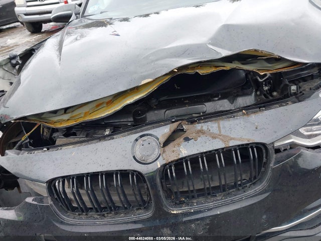 WBA8D9G34HNU63198 BMW 330i Xdrive