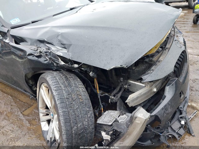 WBA8D9G34HNU63198 BMW 330i Xdrive