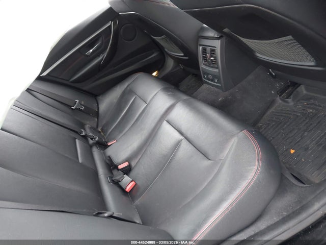 WBA8D9G34HNU63198 BMW 330i Xdrive