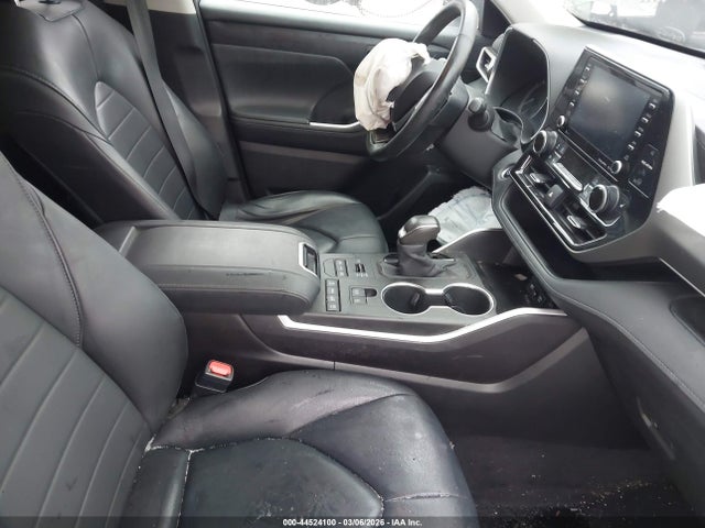 5TDHZRBH1LS037026 Toyota Highlander Xle