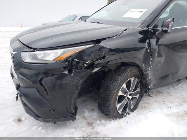 5TDHZRBH1LS037026 Toyota Highlander Xle