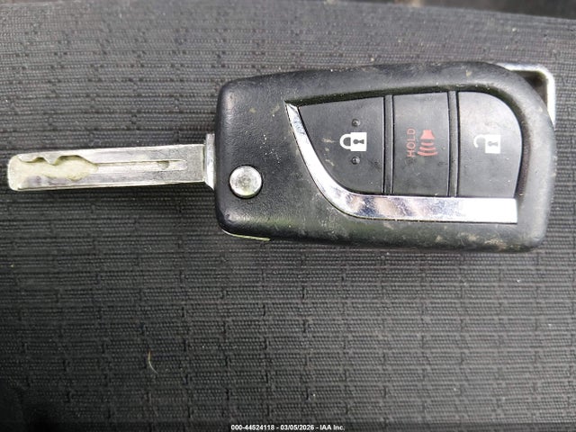 44524118 :رقم المزاد ، NMTKHMBX3JR008819 vin ، 2018 Toyota C-hr Xle مزاد بيع