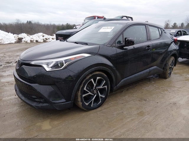44524118 :رقم المزاد ، NMTKHMBX3JR008819 vin ، 2018 Toyota C-hr Xle مزاد بيع