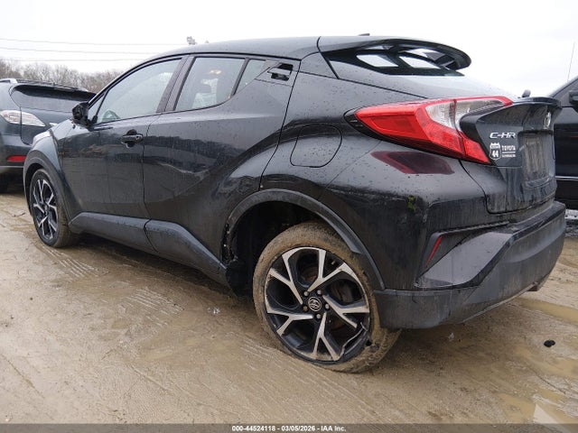 44524118 :رقم المزاد ، NMTKHMBX3JR008819 vin ، 2018 Toyota C-hr Xle مزاد بيع