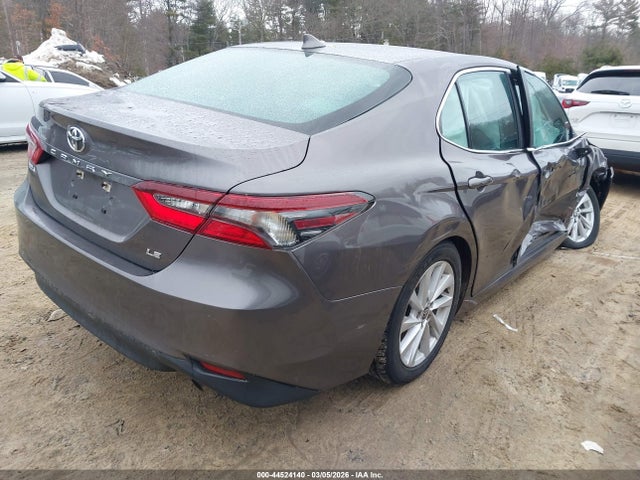 Aukcja sprzedaży 2022 Toyota Camry Le, vin: 4T1C11AKXNU647727, numer aukcji: 44524140