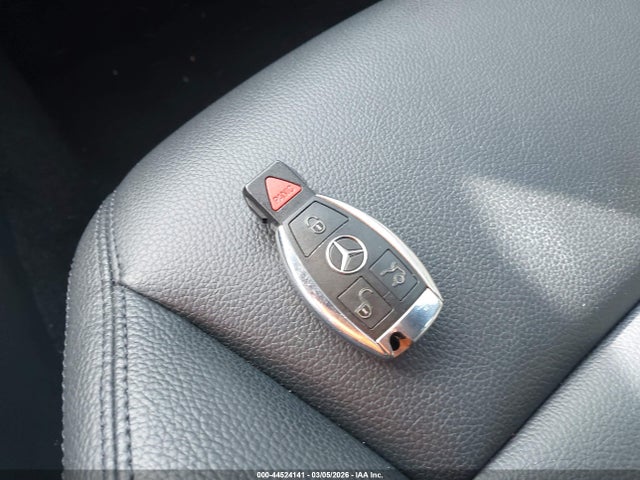 2014 Mercedes-benz Cla 250 მანქანა იყიდება აუქციონზე, vin: WDDSJ4EB6EN037500, აუქციონის ნომერი: 44524141