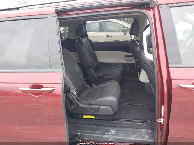 44524182 :رقم المزاد ، KNDNE5H30P6273515 vin ، 2023 Kia Carnival Mpv Sx مزاد بيع
