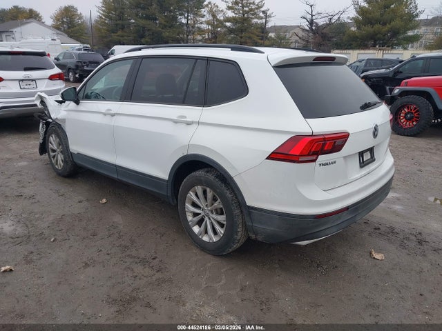 Продаж на аукціоні авто 2018 Volkswagen Tiguan 2.0t S, vin: 3VV1B7AX6JM084697, номер лоту: 44524186