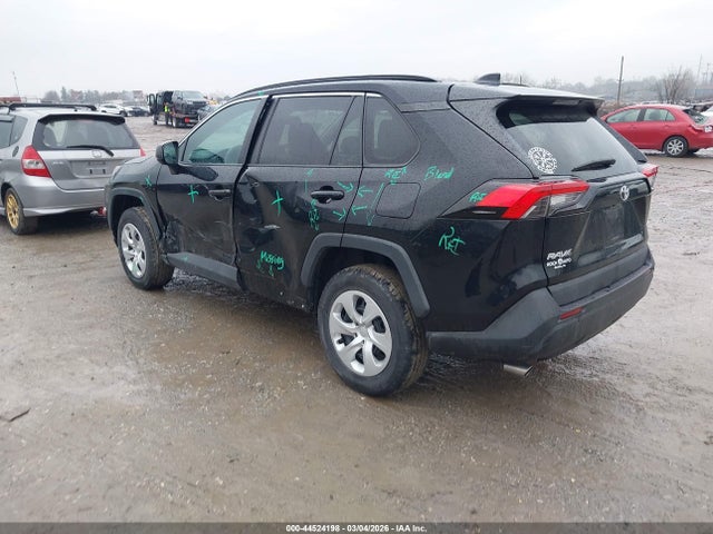 Toyota RAV4 LE 2021 2T3H1RFV6MC122503 Image 3
