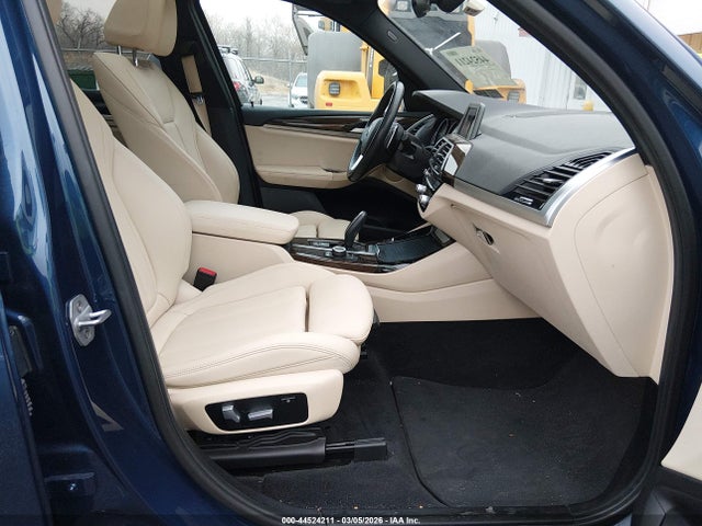 44524211 :رقم المزاد ، 5UXTR9C58JLD88336 vin ، 2018 Bmw X3 Xdrive30i مزاد بيع