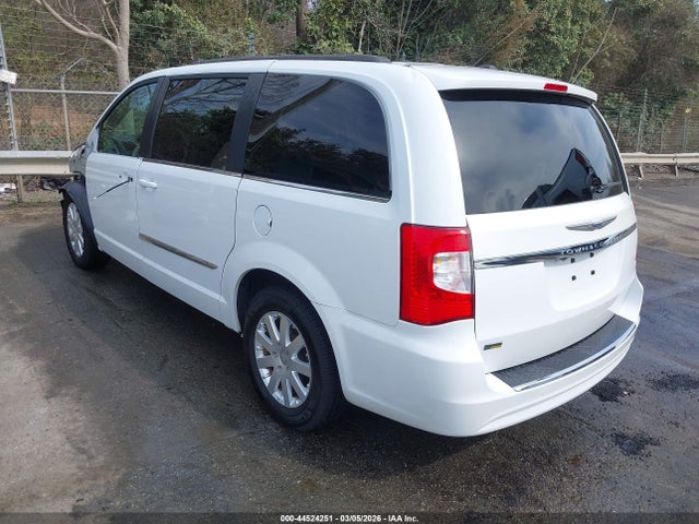 2016 Chrysler Town & Country Touring მანქანა იყიდება აუქციონზე, vin: 2C4RC1BGXGR289063, აუქციონის ნომერი: 44524251