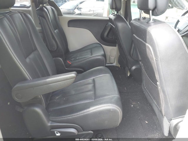 2016 Chrysler Town & Country Touring მანქანა იყიდება აუქციონზე, vin: 2C4RC1BGXGR289063, აუქციონის ნომერი: 44524251