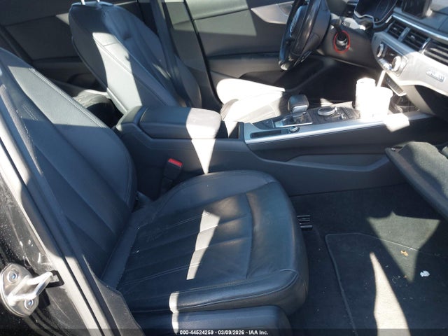 2017 AUDI A4 WAUANAF49HN052387 Photo 4