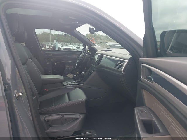 2021 VOLKSWAGEN ATLAS CROSS SPORT 1V2PE2CA4MC221393 Photo 4