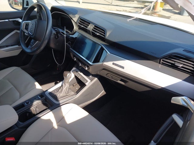 2021 AUDI Q3 WA1AUCF34M1084099 Photo 4