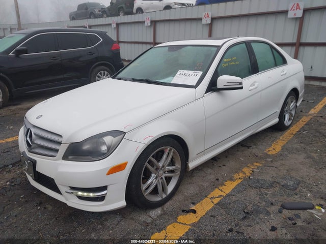 Aukcja sprzedaży 2013 Mercedes-benz C 300 Sport 4matic, vin: WDDGF8AB6DR299674, numer aukcji: 44524333
