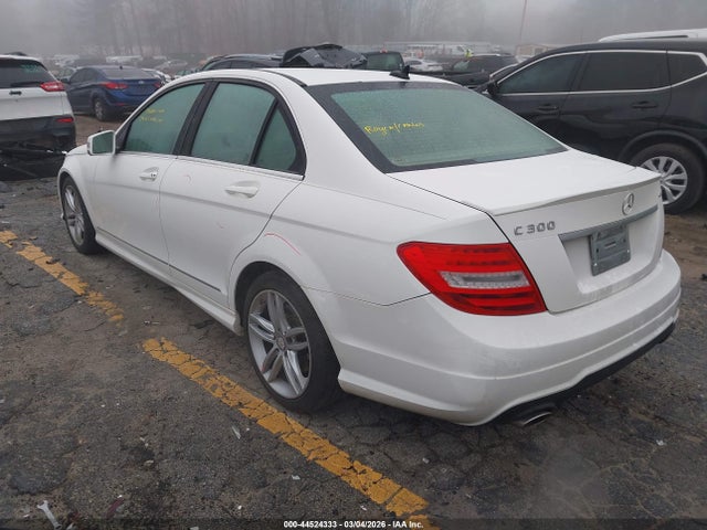 Aukcja sprzedaży 2013 Mercedes-benz C 300 Sport 4matic, vin: WDDGF8AB6DR299674, numer aukcji: 44524333