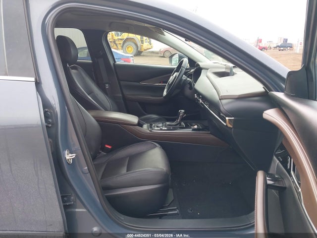 Продажа на аукционе авто 2022 Mazda Cx-30 2.5 Turbo Premium Plus, vin: 3MVDMBEY8NM419751, номер лота: 44524351