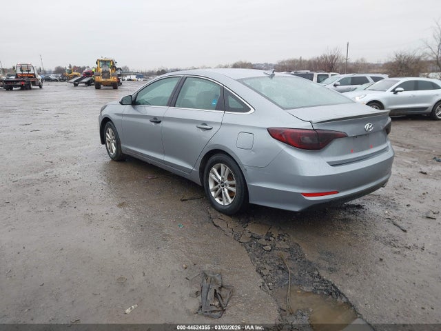 Hyundai SONATA SE 2015 5NPE24AF2FH081220 Image 3
