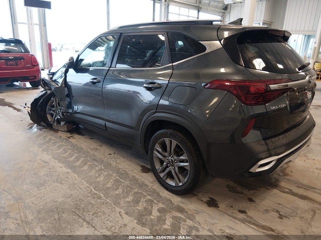 Продажа на аукционе авто 2021 Kia Seltos S, vin: KNDEU2AA2M7143154, номер лота: 44524400