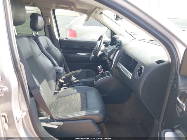 Jeep Compass Latitude 2016 1C4NJCEA8GD665978 Image 5