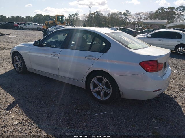 Продажа на аукционе авто 2015 Bmw 320i, vin: WBA3B1C57FK140206, номер лота: 44524532