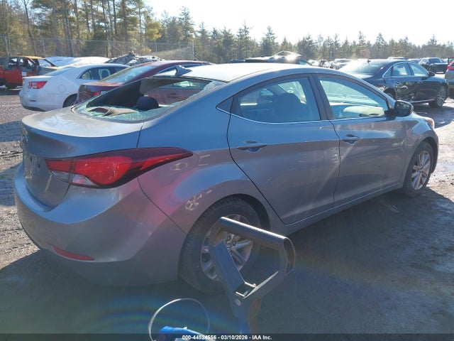 KMHDH4AE1FU225021 Hyundai ELANTRA SE