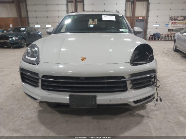 Porsche Cayenne Platinum Edition 2023 WP1AA2AY7PDA00371 Image 17