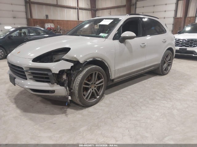 Porsche Cayenne Platinum Edition 2023 WP1AA2AY7PDA00371 Image 2
