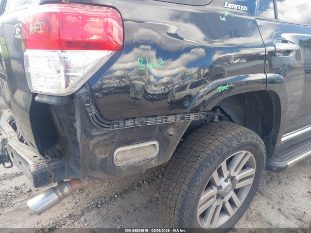 44524616 :رقم المزاد ، JTEBU5JRXB5069478 vin ، 2011 Toyota 4runner Limited V6 مزاد بيع
