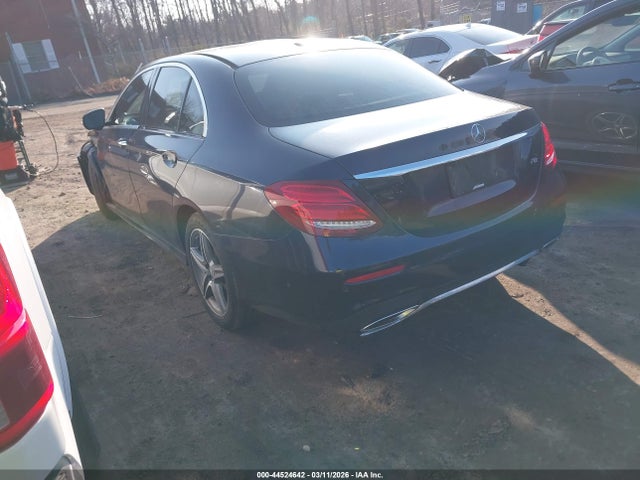 2017 MERCEDES-BENZ E 300 WDDZF4KB5HA205272 Photo 2