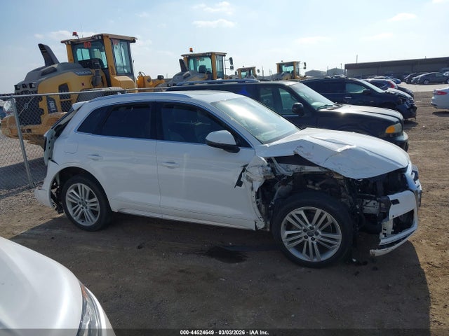 44524649 :رقم المزاد ، WA1BNAFY5J2049207 vin ، 2018 Audi Q5 مزاد بيع
