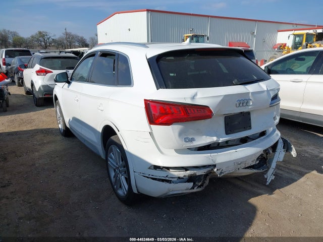 44524649 :رقم المزاد ، WA1BNAFY5J2049207 vin ، 2018 Audi Q5 مزاد بيع