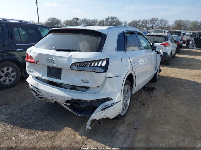 44524649 :رقم المزاد ، WA1BNAFY5J2049207 vin ، 2018 Audi Q5 مزاد بيع