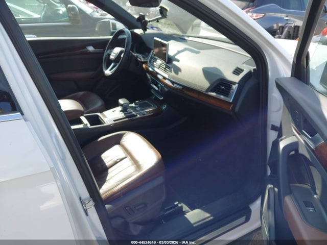44524649 :رقم المزاد ، WA1BNAFY5J2049207 vin ، 2018 Audi Q5 مزاد بيع