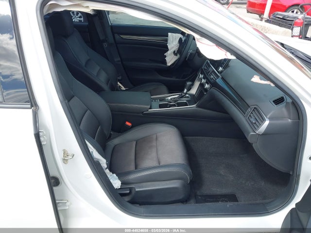 2019 HONDA ACCORD 1HGCV1F39KA046883 Photo 4