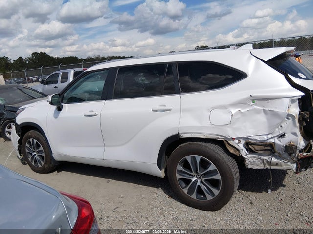 Toyota Highlander Xle 2023 5TDKDRAH8PS519309 Image 15