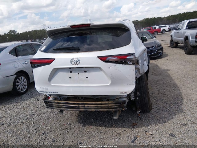 Toyota Highlander Xle 2023 5TDKDRAH8PS519309 Image 17