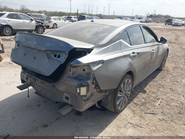 1N4BL4EVXPN399305 Nissan Altima Sl Fwd