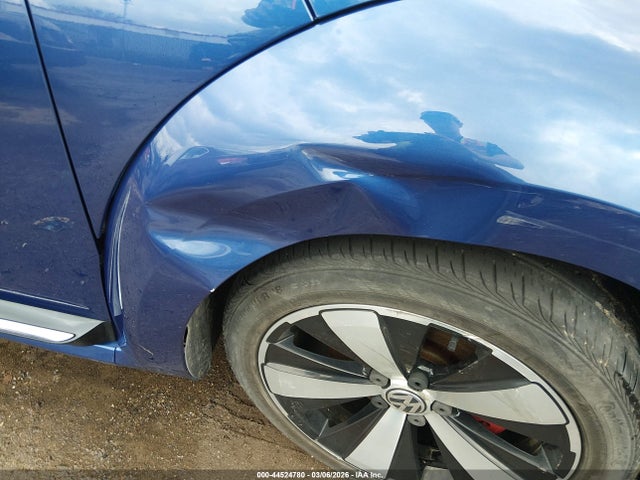 44524780 :رقم المزاد ، 3VWVT7AT6DM692389 vin ، 2013 Volkswagen Beetle 2.0t Turbo مزاد بيع