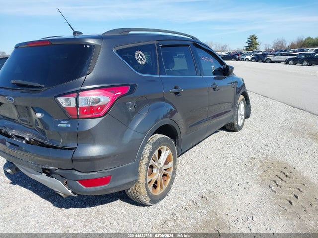 44524795 :رقم المزاد ، 1FMCU9GD2HUC55263 vin ، 2017 Ford Escape Se مزاد بيع