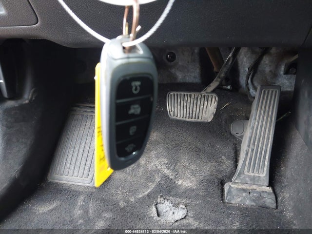 44524812 :رقم المزاد ، 5NMS24AJ6NH460871 vin ، 2022 Hyundai Santa Fe Sel مزاد بيع