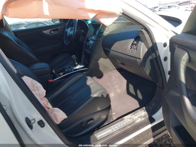 2017 INFINITI QX70 JN8CS1MW1HM414117 Photo 4