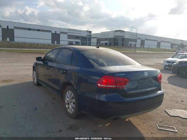 Продаж на аукціоні авто 2013 Volkswagen Passat S, vin: 1VWAH7A37DC098993, номер лоту: 44524874