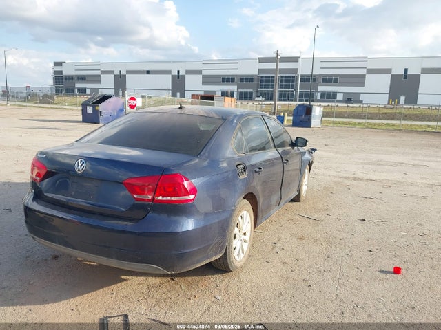 Продаж на аукціоні авто 2013 Volkswagen Passat S, vin: 1VWAH7A37DC098993, номер лоту: 44524874