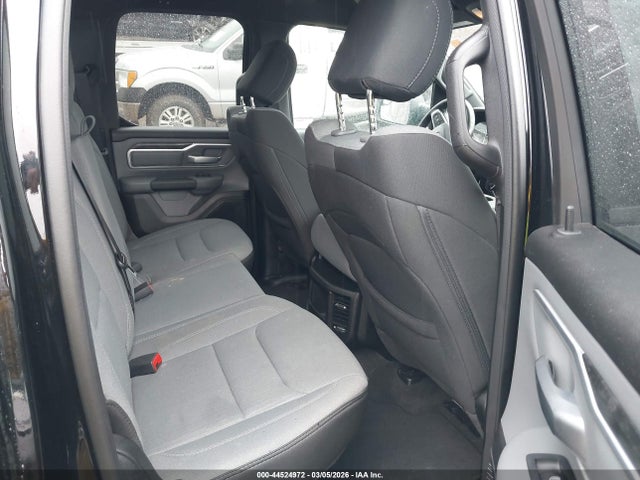 2021 Ram 1500 Big Horn  4x4 6'4 Box მანქანა იყიდება აუქციონზე, vin: 1C6SRFBT1MN731755, აუქციონის ნომერი: 44524972
