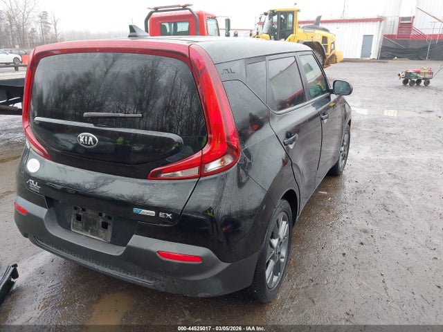 2021 KIA SOUL KNDJ33AU6M7739403 Photo 3